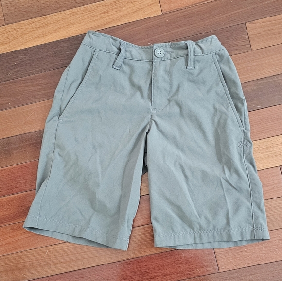 Under Armour Other - Boys Under Armour Dress Shorts